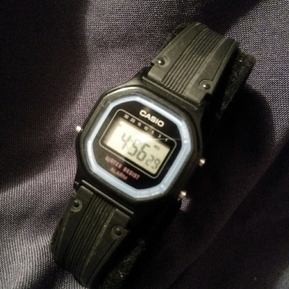 Unisex - Original Vintage Model Casio
